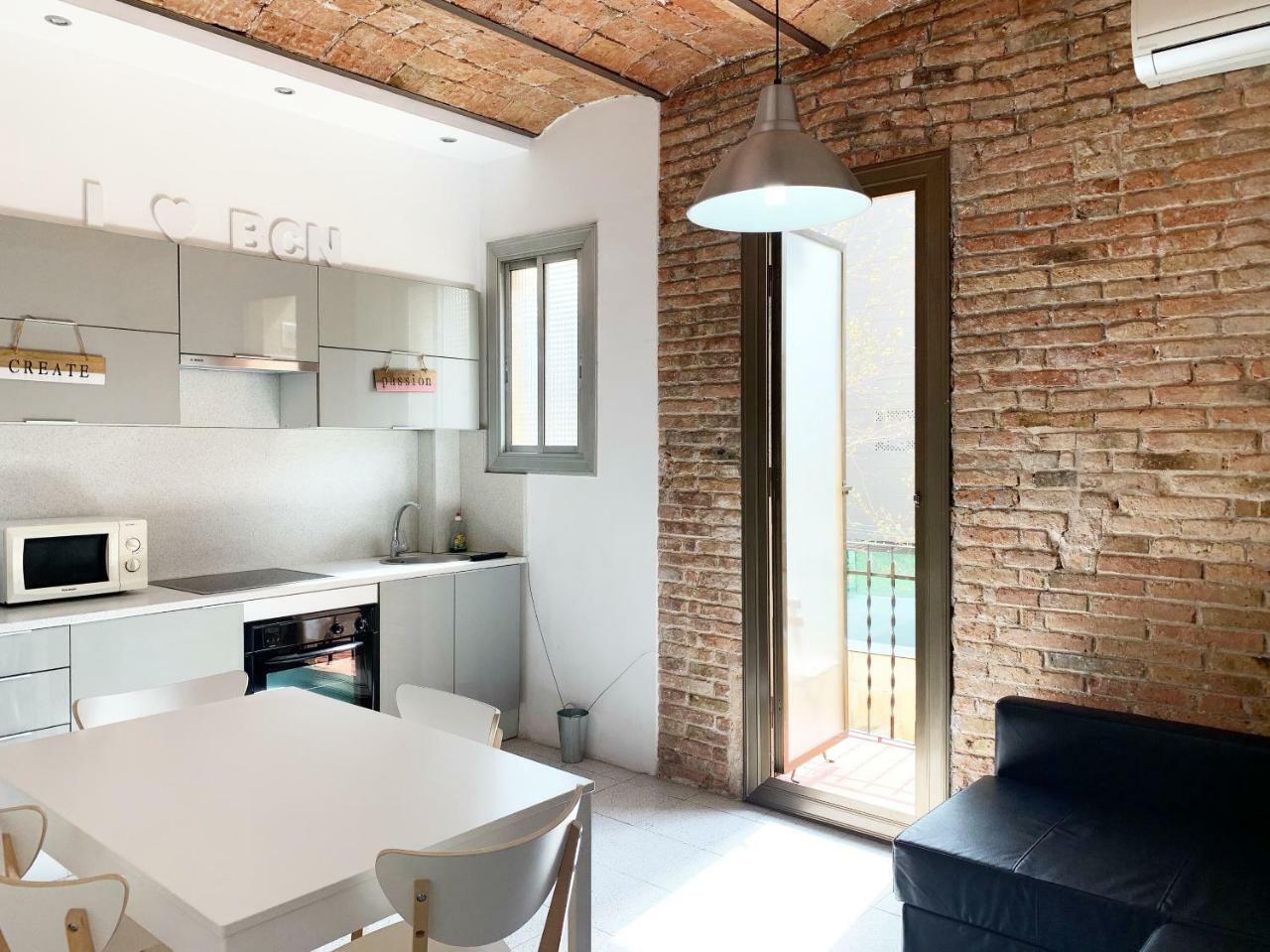 Charm Miro Apartment บาร์เซโลนา ภายนอก รูปภาพ